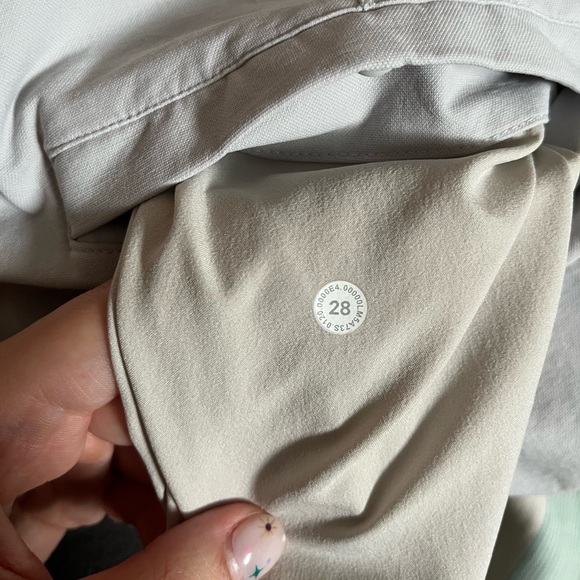 lululemon dress pants - Picture 2 of 4